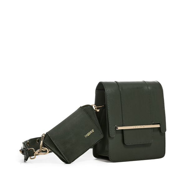 Box bag in forrest green full grain leather and wallet